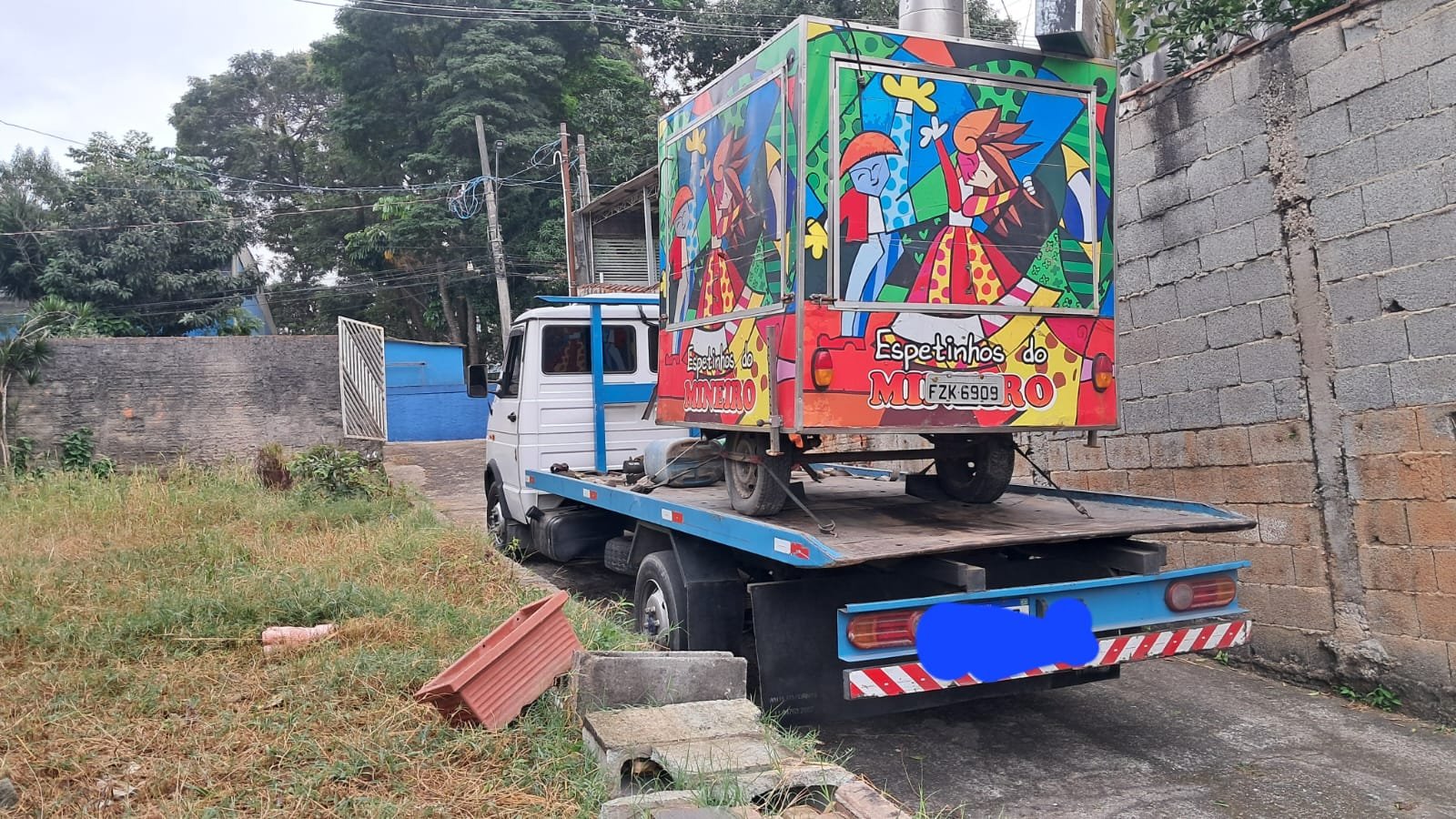 Auto socorro profissional reboque em estrada — GS Guincho Mogi das Cruzes