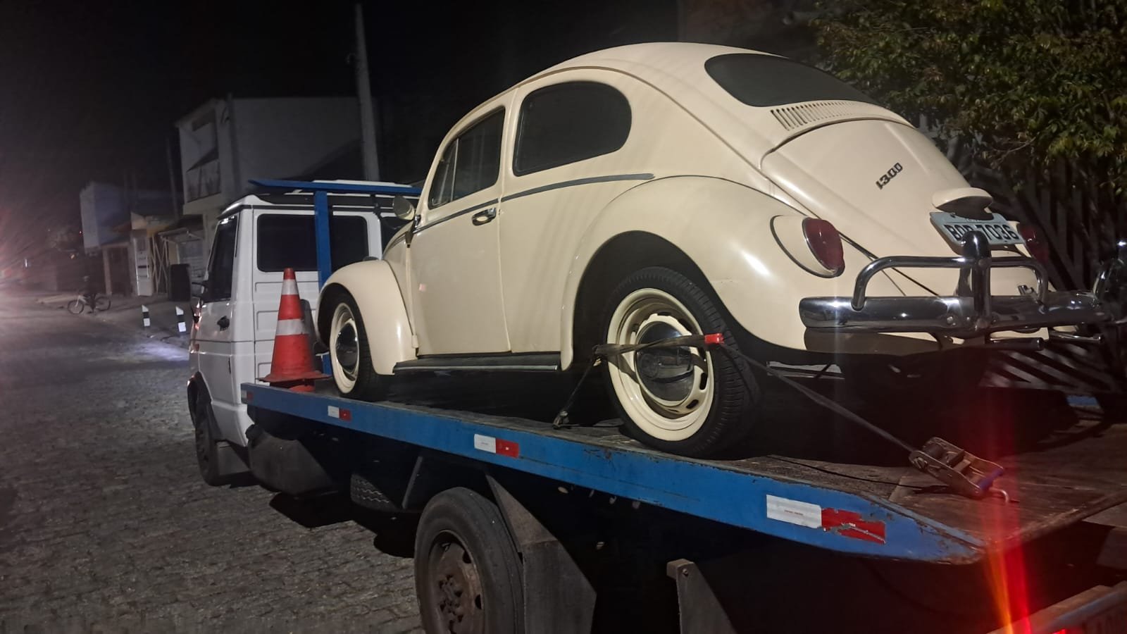 Atendimento de auto socorro — GS Guincho em Mogi das Cruzes veículo moderno